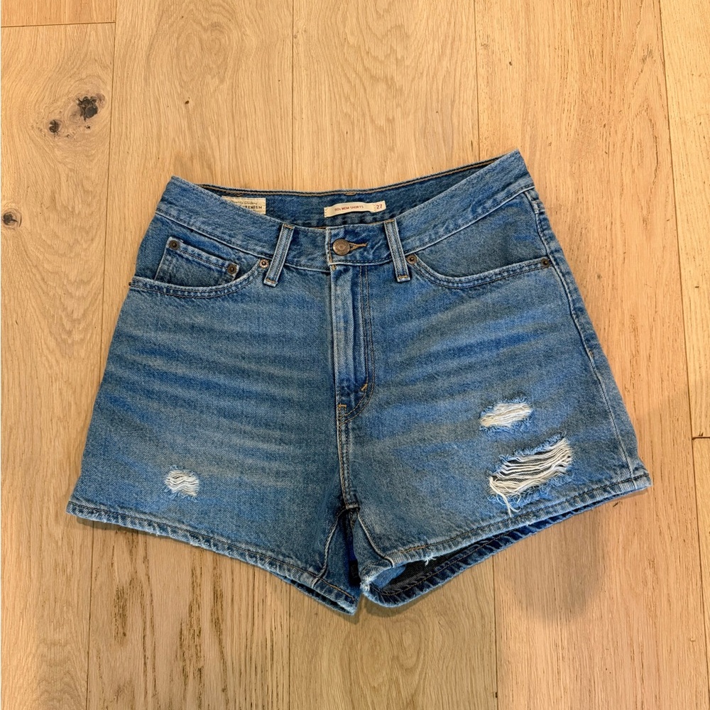 Levi’s 80s Mom Shorts